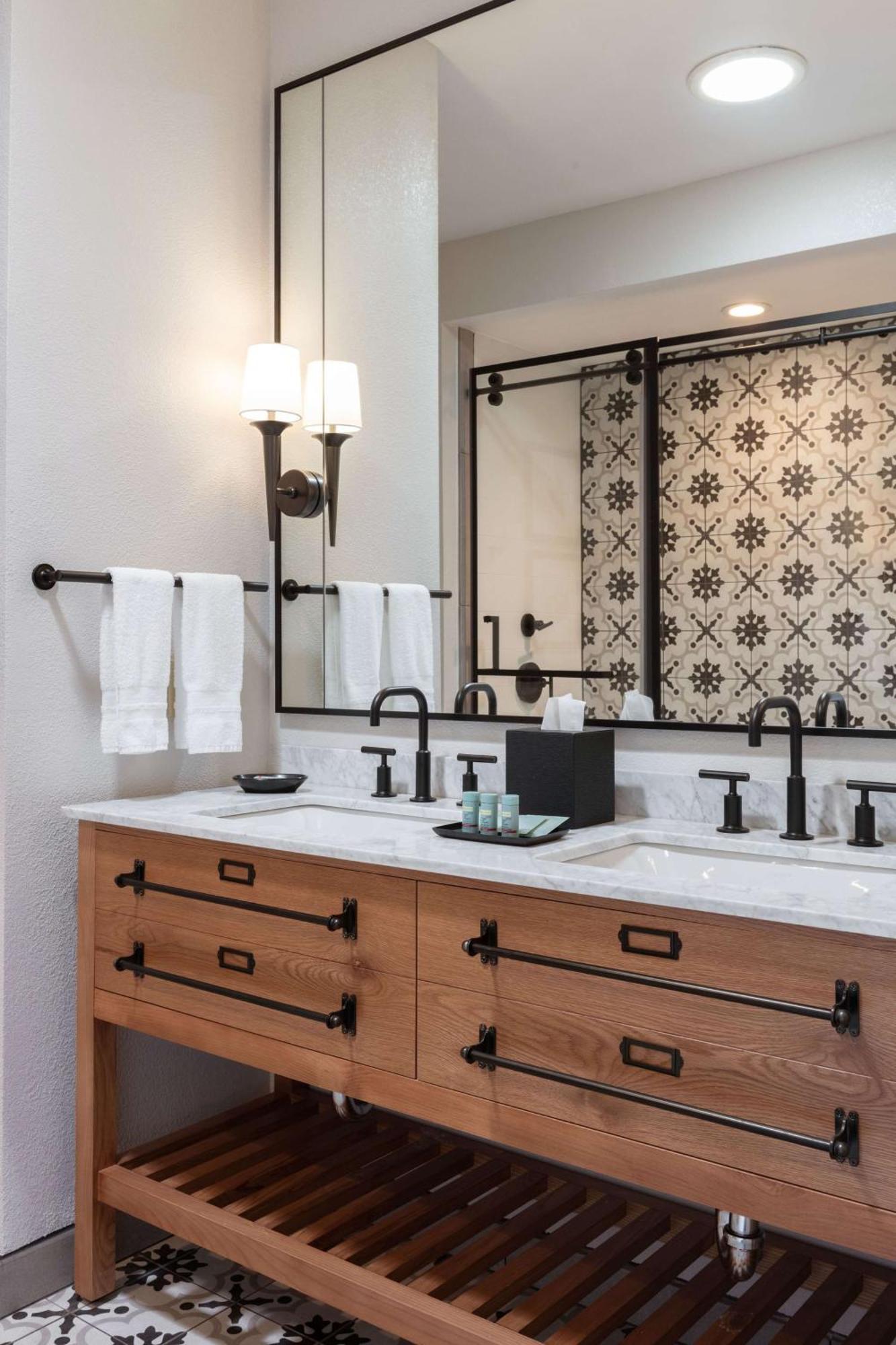 The Lodge At Healdsburg, Tapestry Collection By Hilton Exteriör bild